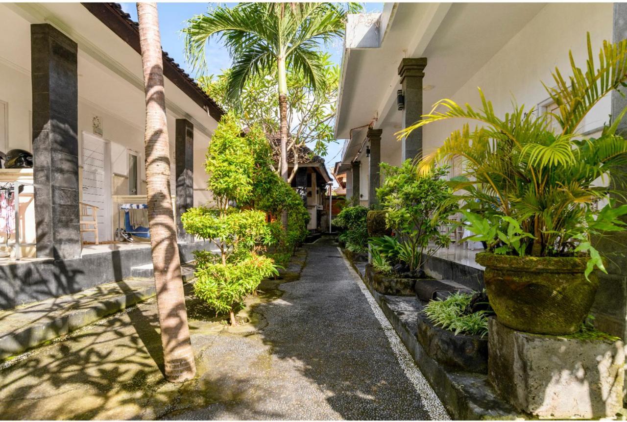 Pondok Chesia Homestay Canggu Exterior foto
